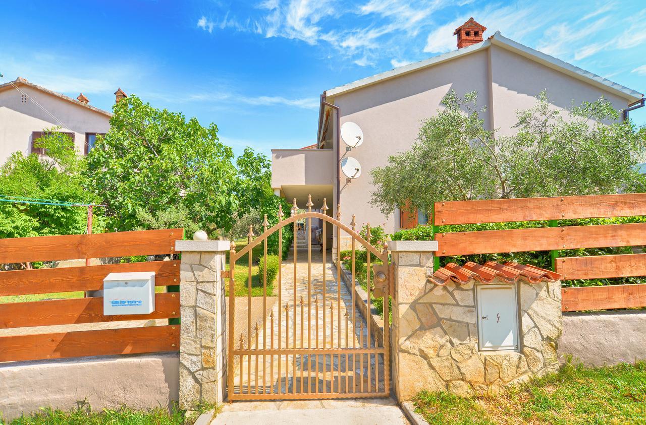 Apartments Chiara 877 Πούλα Εξωτερικό φωτογραφία